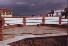 Tapias del convento de Santiago (Guadix)
